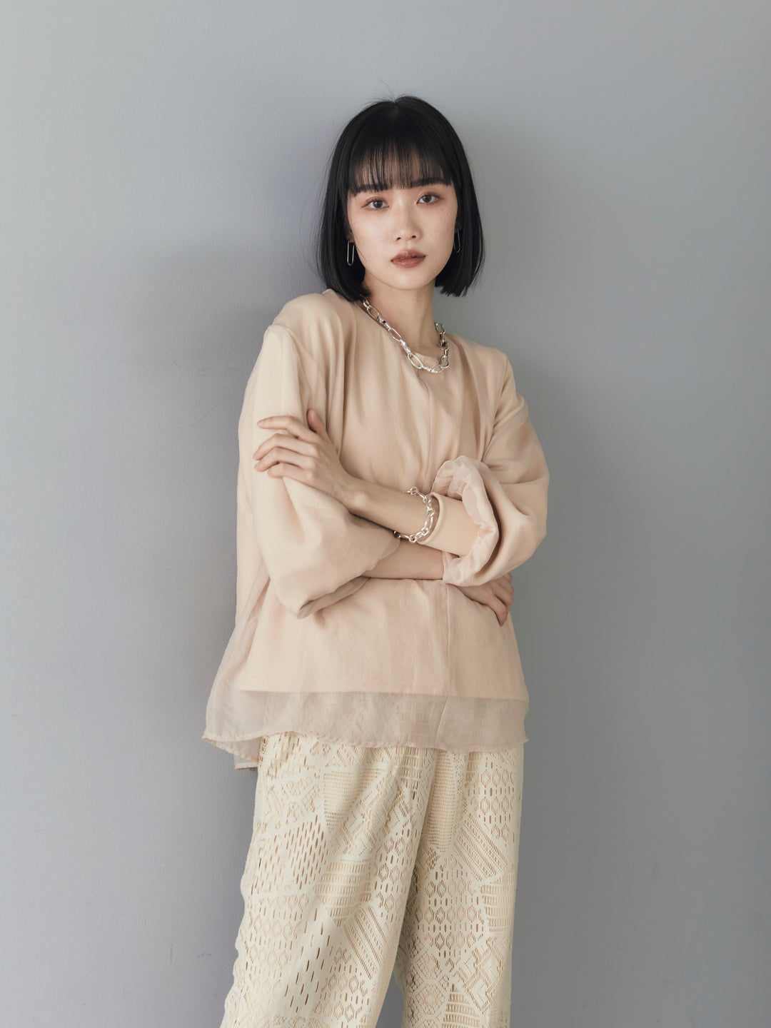 [Pre-order] Back ribbon tulle layered pullover/beige