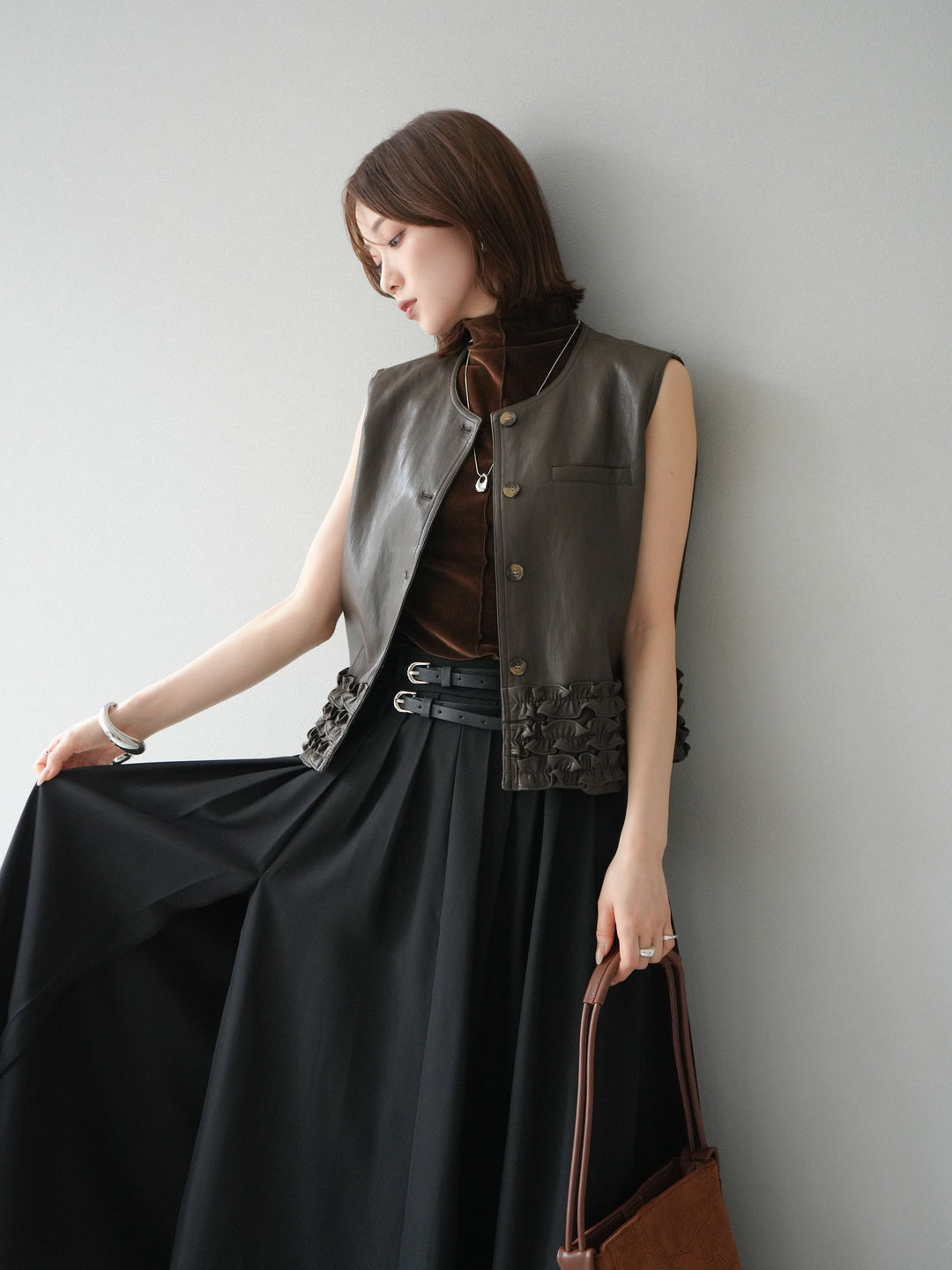 [予約]コンパクトフリルレザーベスト/ブラウン