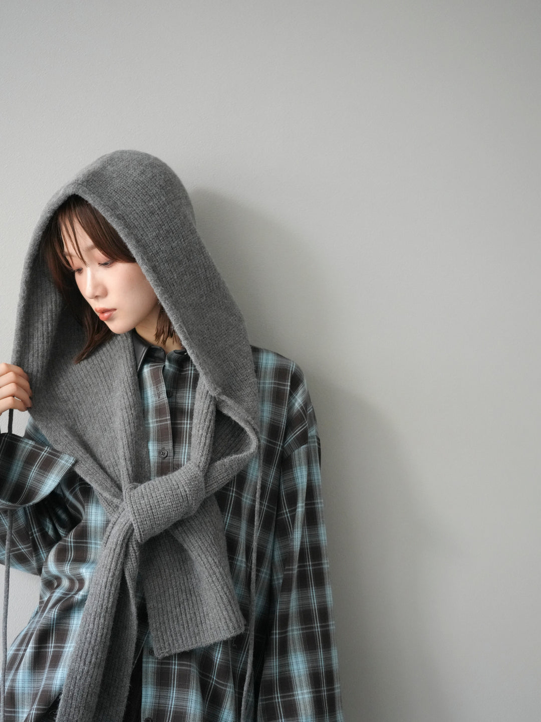 [予約]フードニットマフラー/チャコール