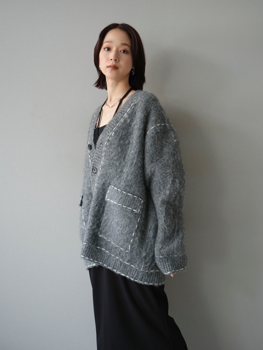 [予約]ステッチVネックニットカーディガン/グレー