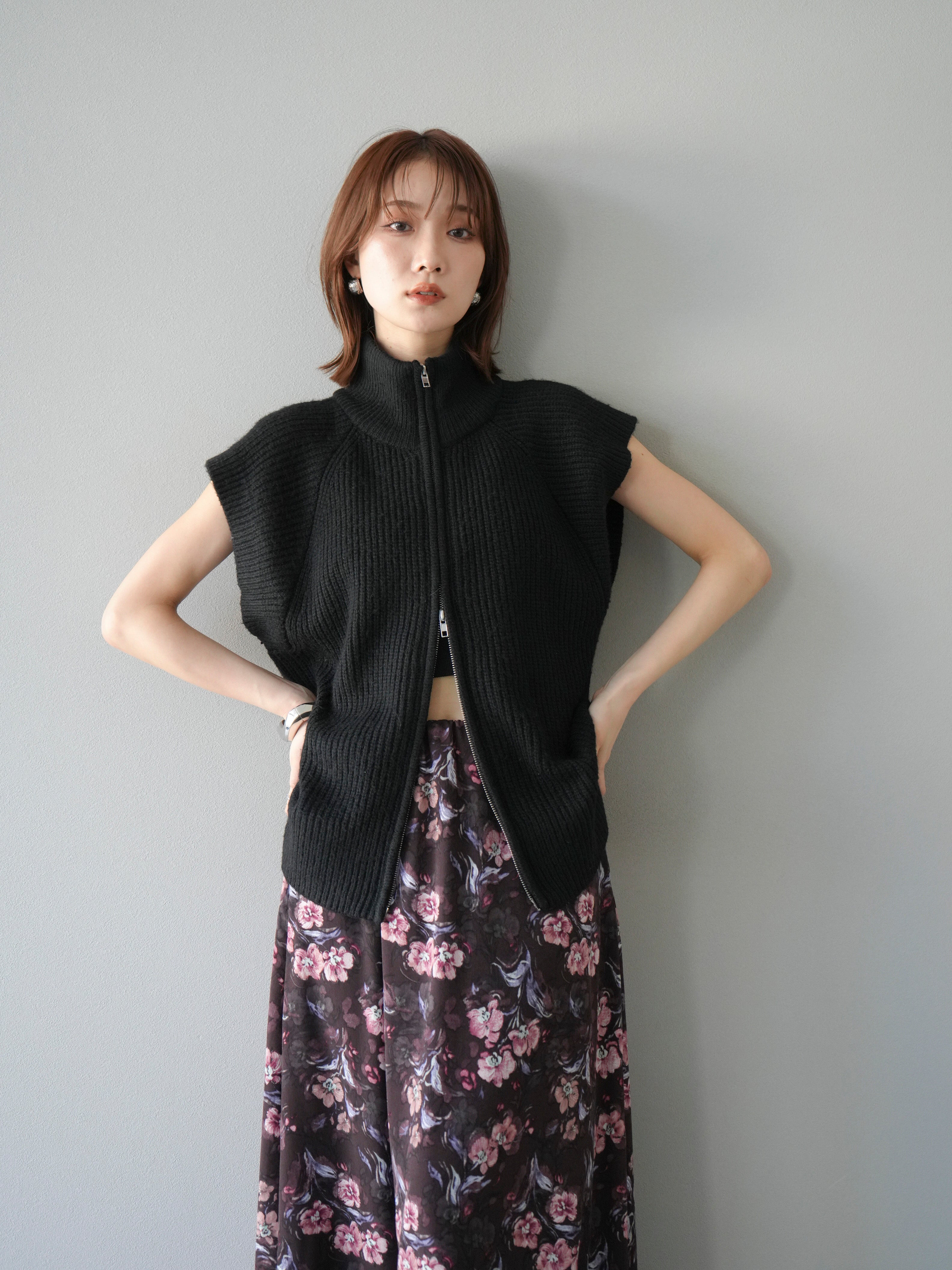 ハイネックステッチラインパフベスト ブラック seyto ハイネックステッチラインパフベスト ブラック seyto