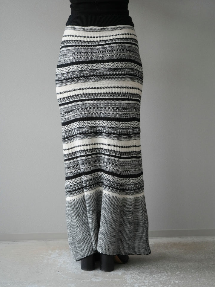[予約]ガーター編みニットロングスカート/ホワイト×ブラック