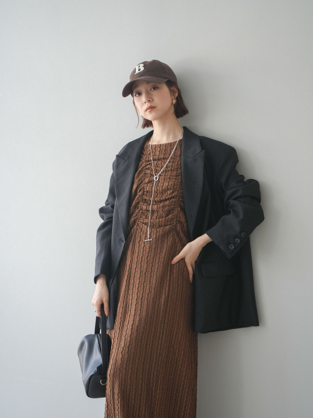 [SET]シャーリングジャガードノースリーブワンピース+エフォートレステイラードジャケット(2set)