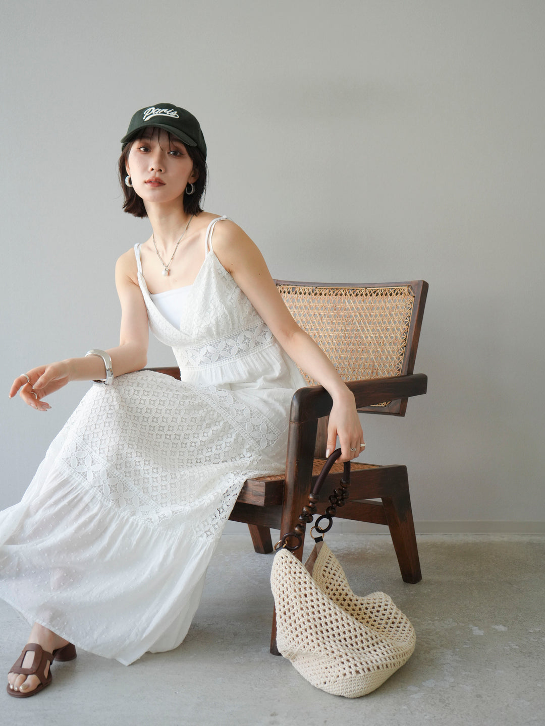 [SET] 蕾絲花邊吊帶裙+網紗羅紋罩杯吊帶背心（2件組）