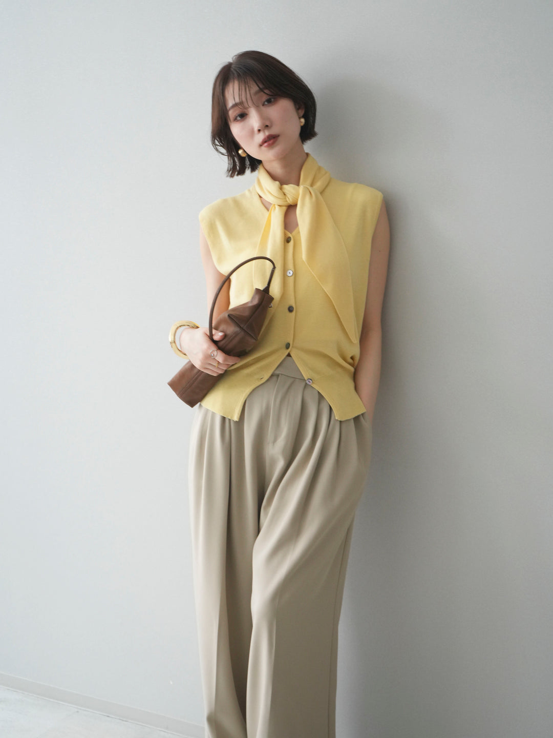 [予約]スカーフ付Vネックニットベスト/yellow