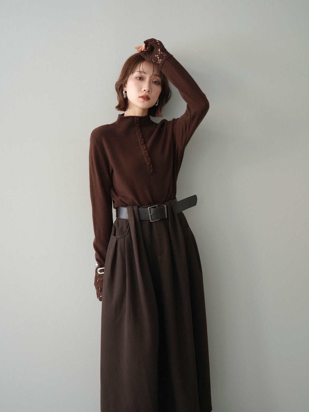 [予約]袖スカラップレースフロントボタンウールニットトップス/brown