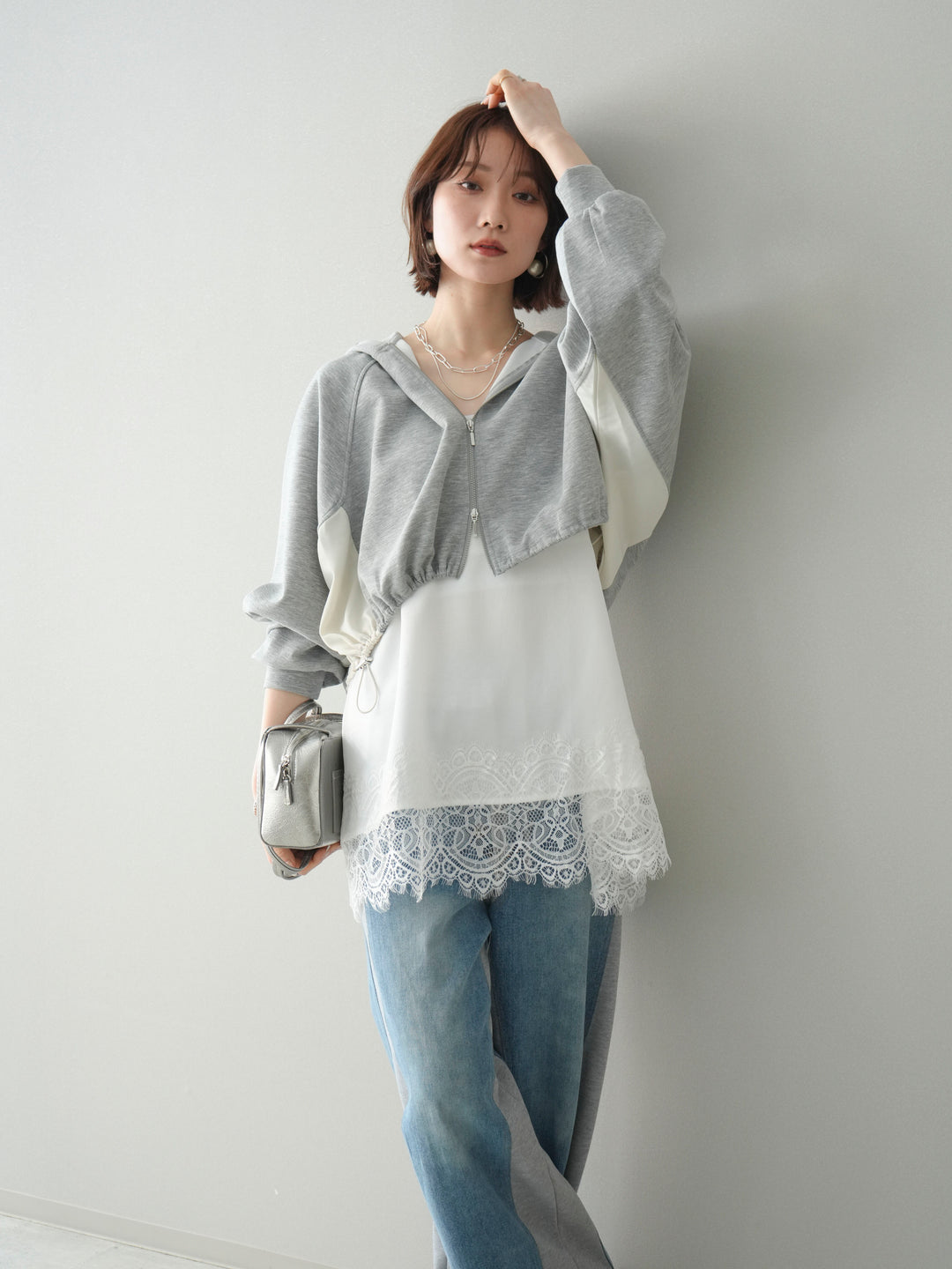 [予約]バイカラー異素材ライトポンチクロップドZIPフーディー/gray