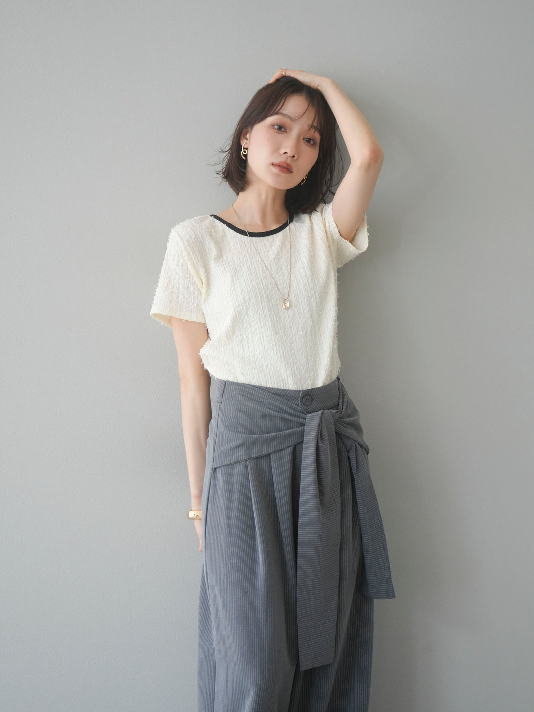 【預訂】顏色協調的滾邊蓬鬆剪裁上衣/象牙白