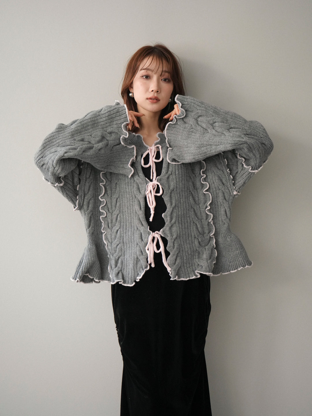 [SET]フロントリボン配色メローニットカーディガン+ギャザーベロアスカート(2set)