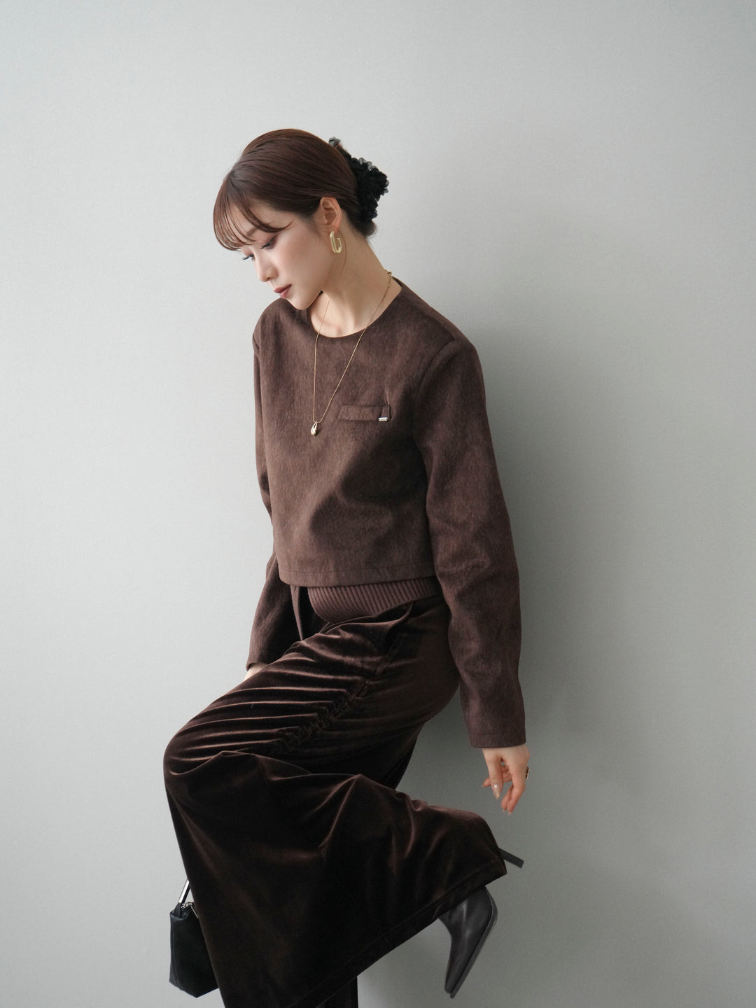 [予約]リブニットレイヤードスエードプルオーバー/brown