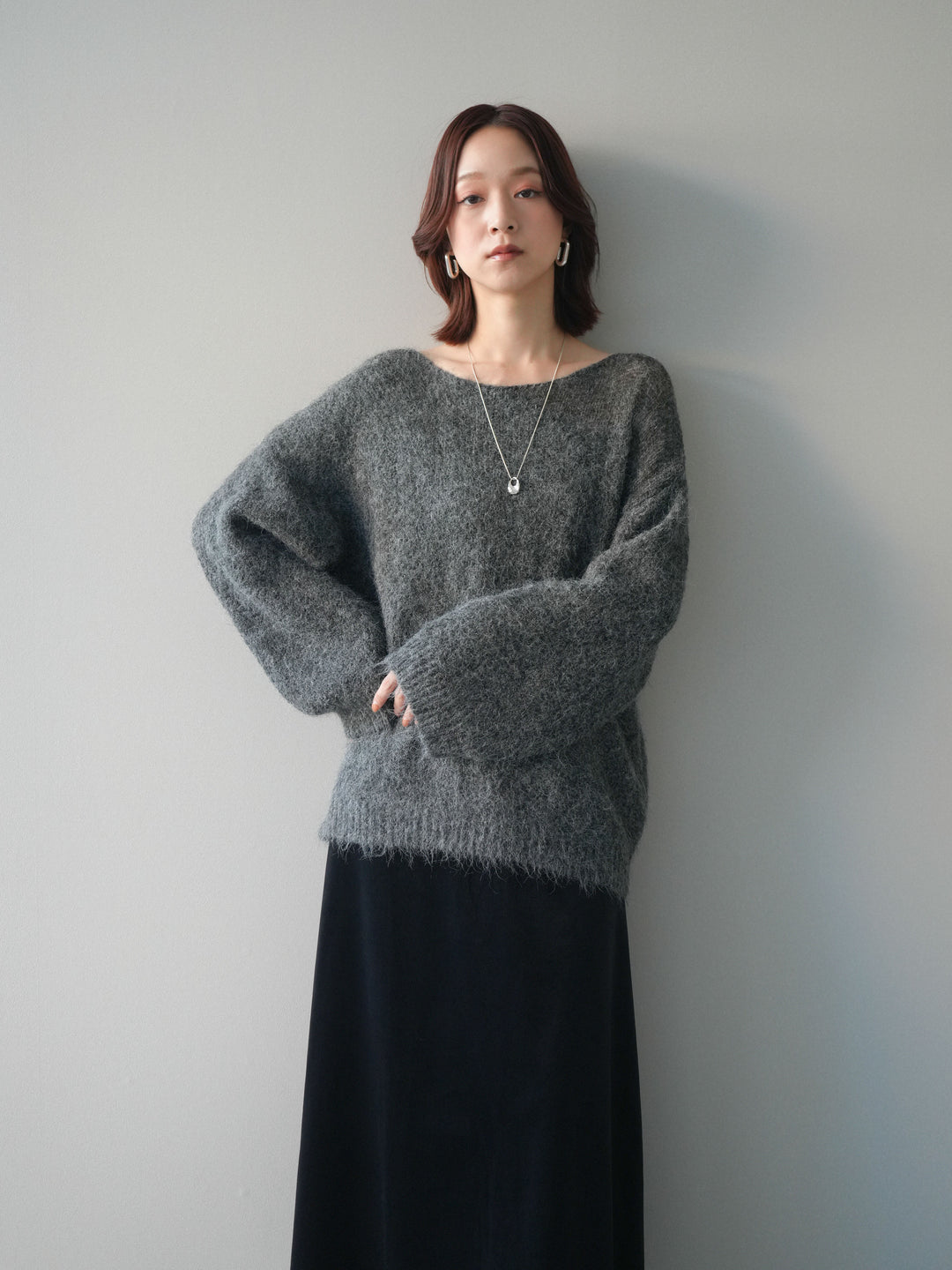 [SET]透かしデザインニットプルオーバー+ベルベットナロースカート(2set)