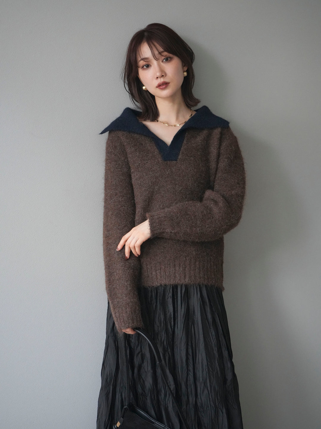 [予約]バイカラー襟付きニットプルオーバー/brown