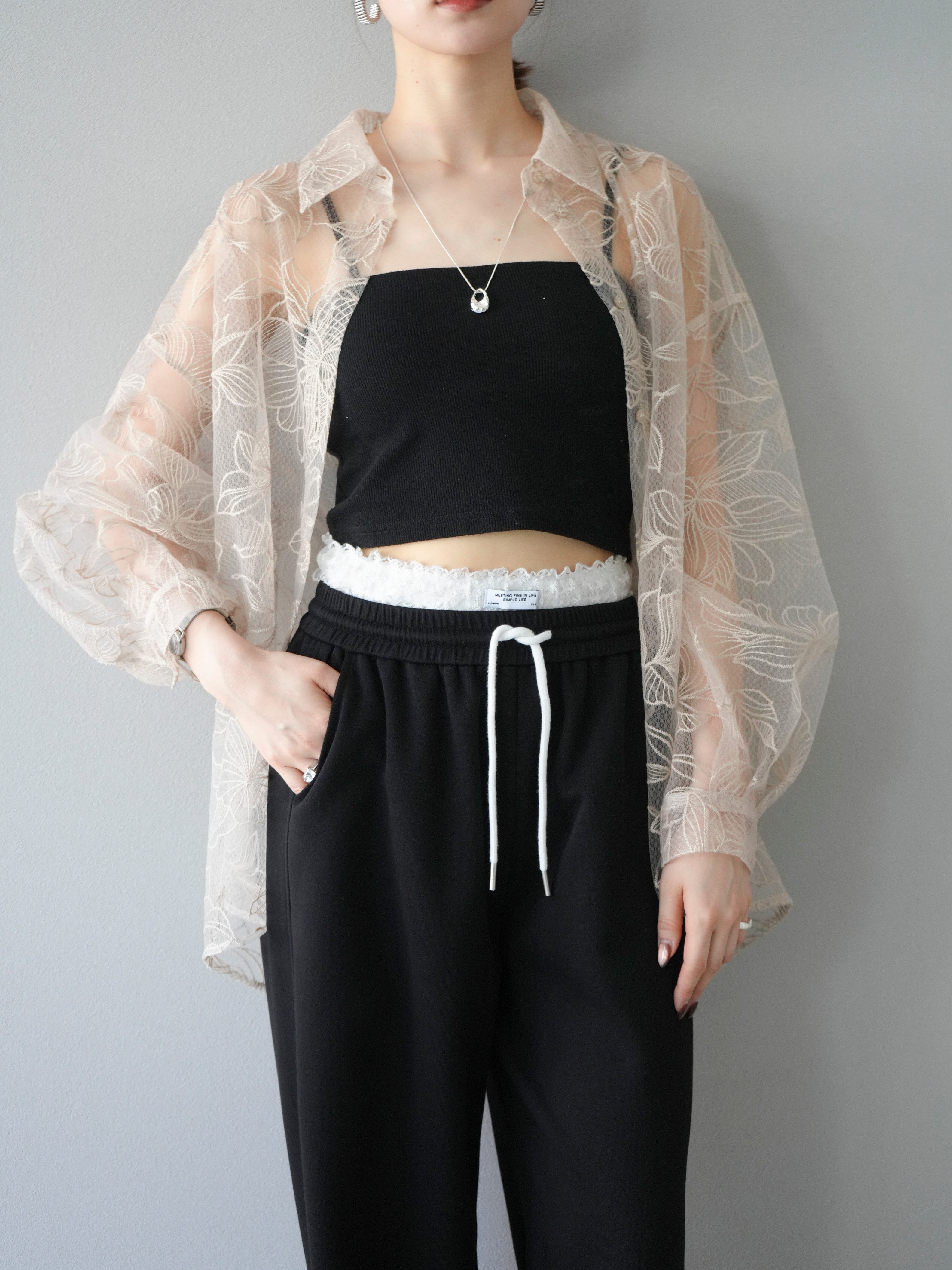 予約]チュールフラワー刺繍オーバーシャツ/エクリュ – Lumier