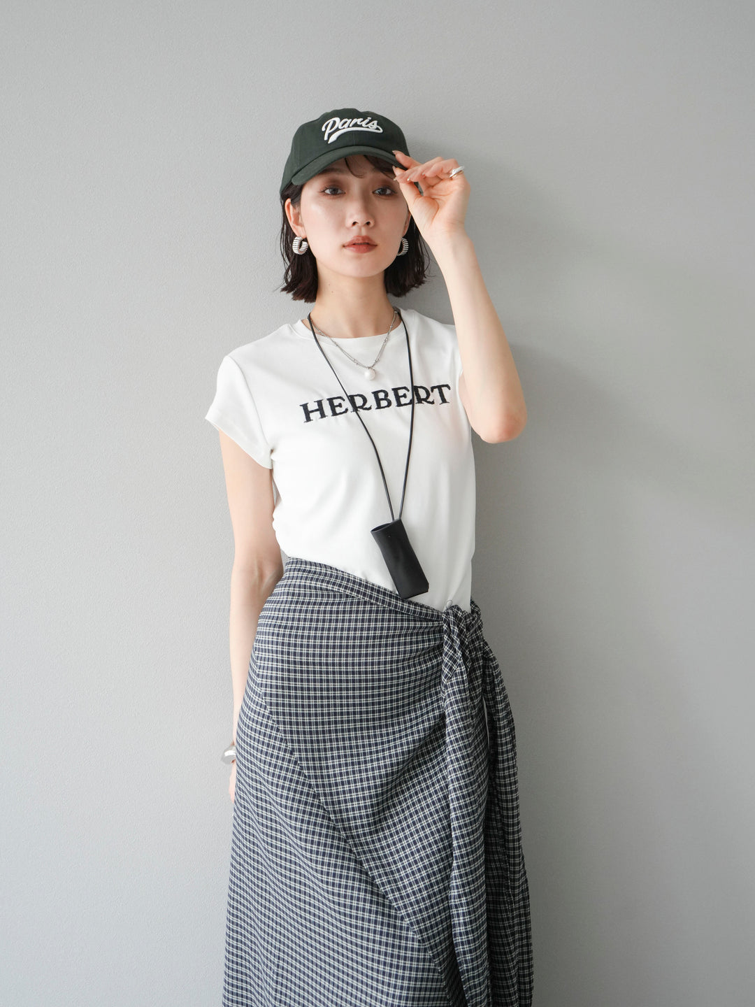 [SET]刺繍ロゴTシャツ＆レザーポーチネックレスSET +サイド巻きツイルスカート(2set)