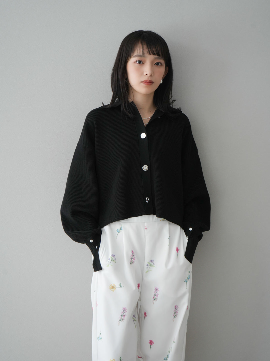 [SET]ボリュームスリーブポロニットカーディガン+フラワーアートプリントタックパンツ(2set)