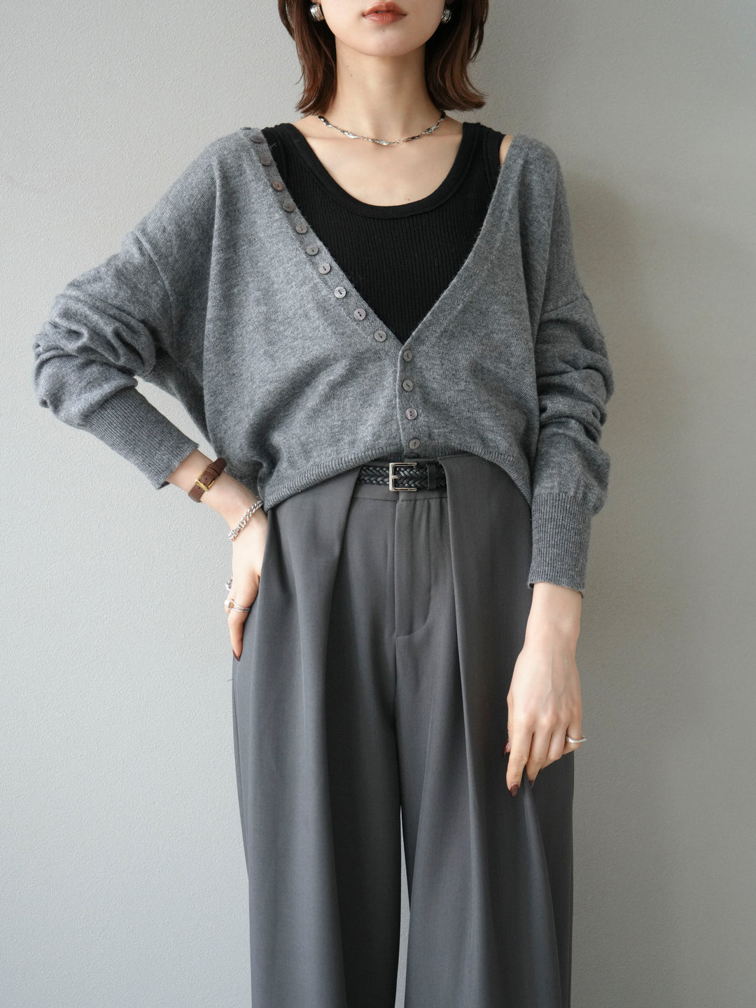 [予約]デザインボタンニットカーディガン＆タンクトップSET/グレー