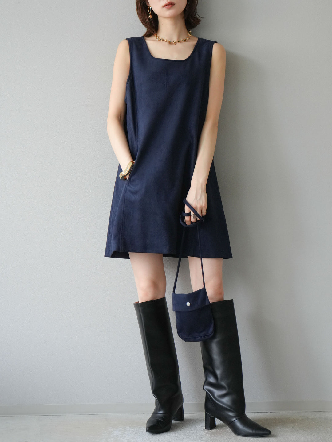 [予約]ショルダーポーチ付スウェードミニワンピース/ネイビー