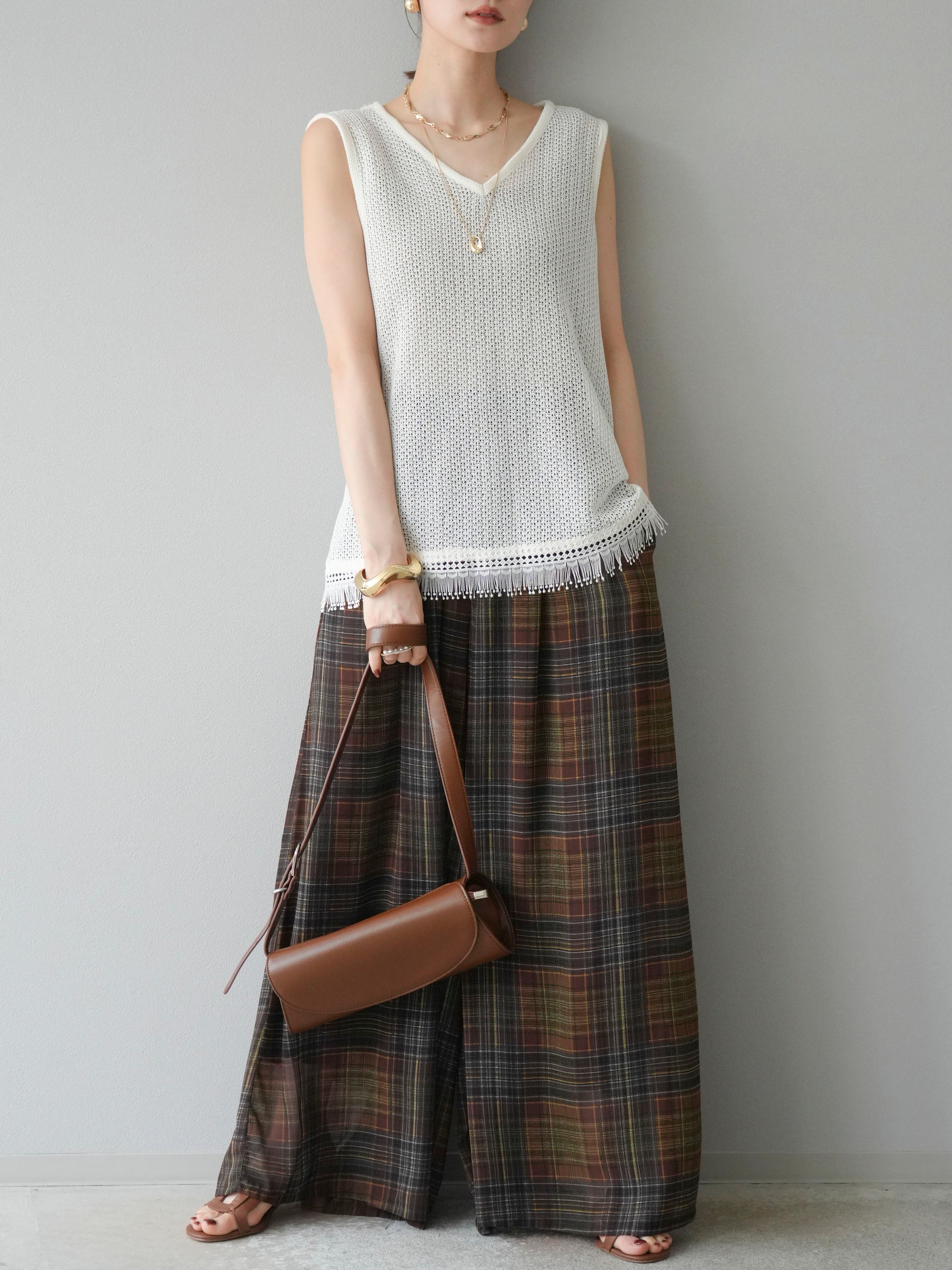 d.i.a. 裾フリンジ タンクトップ 予約]裾フリンジVネックニットタンクトップアンサンブル/オフ – Lumier