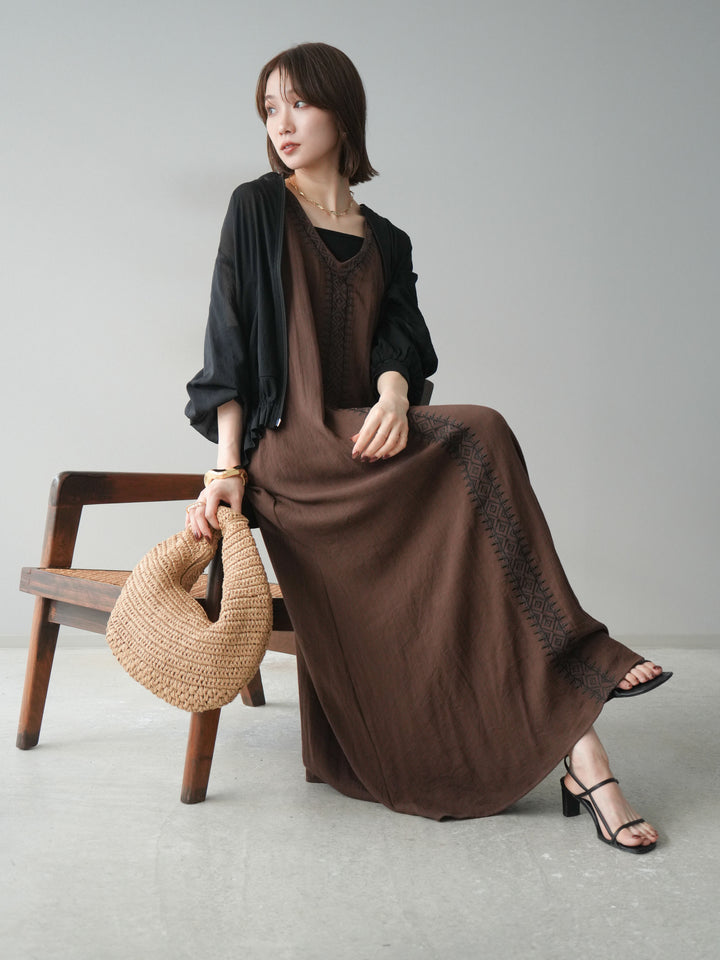 [予約]刺繍Vネックワンピース/ブラウン