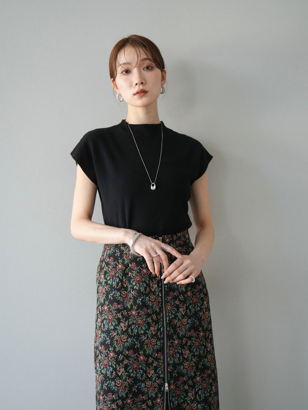 [SET]プチネックフレンチニットトップス+ゴブランフロントジップタイトスカート(2set)