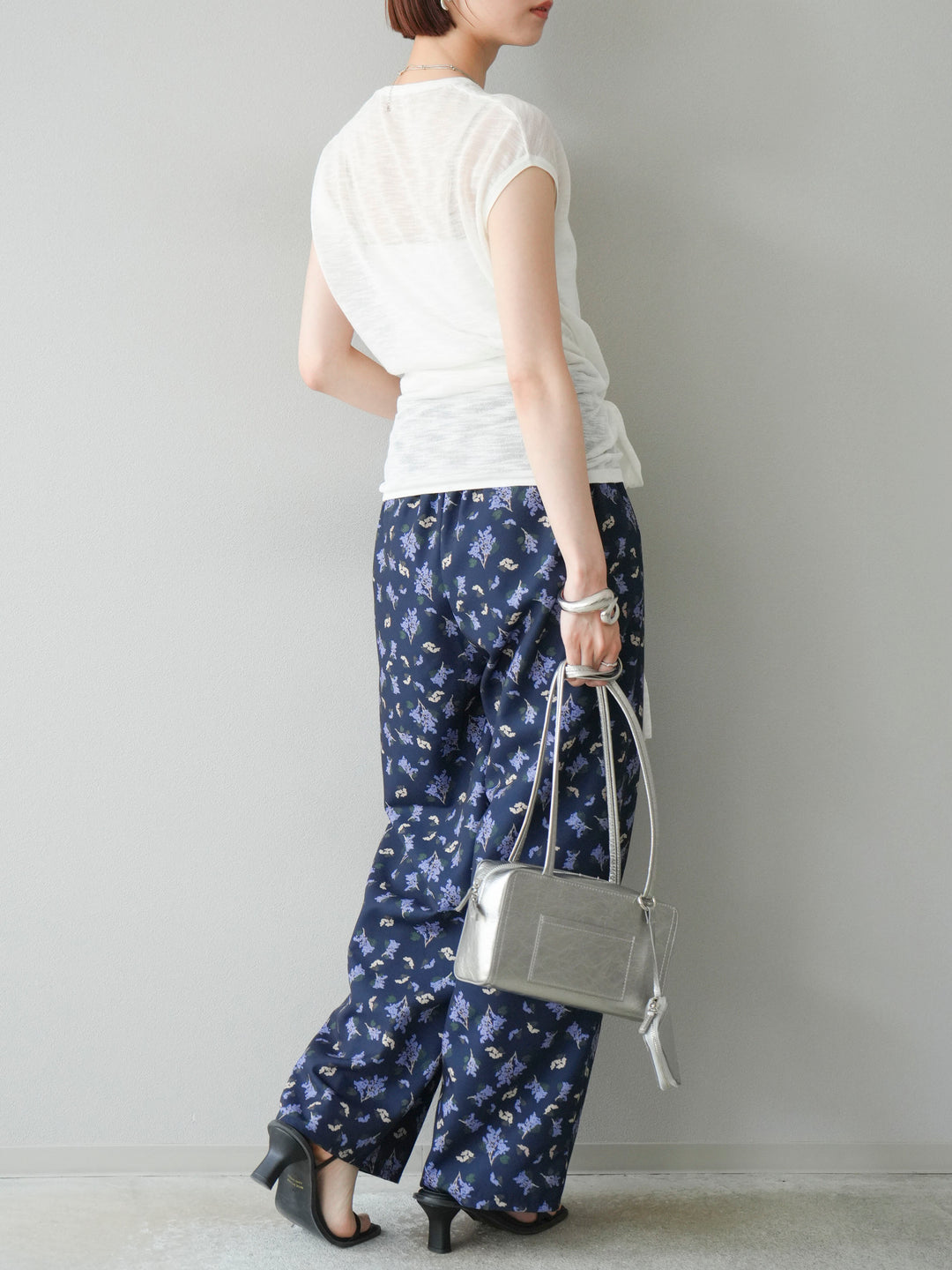 [予約]ブーケプリントタックパンツ/ネイビー