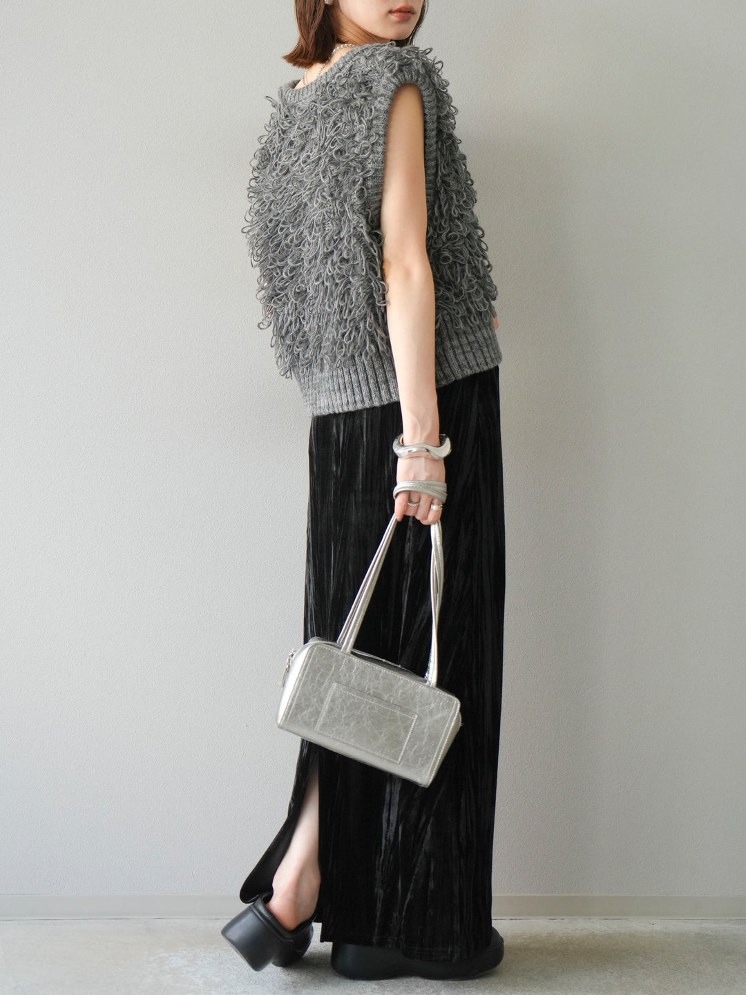 [SET]レザー襟オンブレチェックオーバーシャツ +ループデザインホックベスト +クラッシュベロアナロースカート(3set)