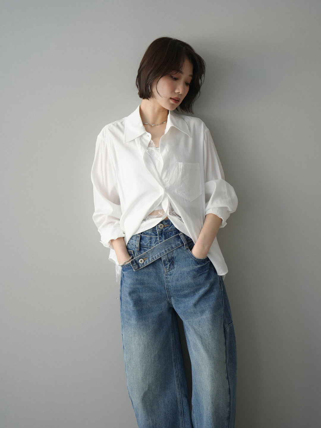 [予約]レイヤードデザイン裾レースブラウス/white