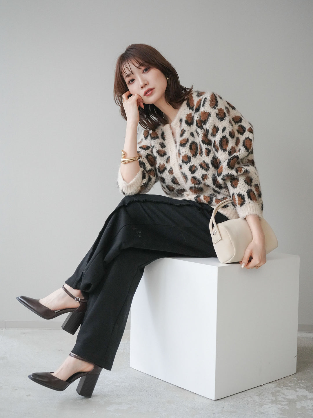 [SET]モヘアタッチレオパード柄ニットカーディガン+モヘアタッチレオパード柄ニットカーディガン(2set)