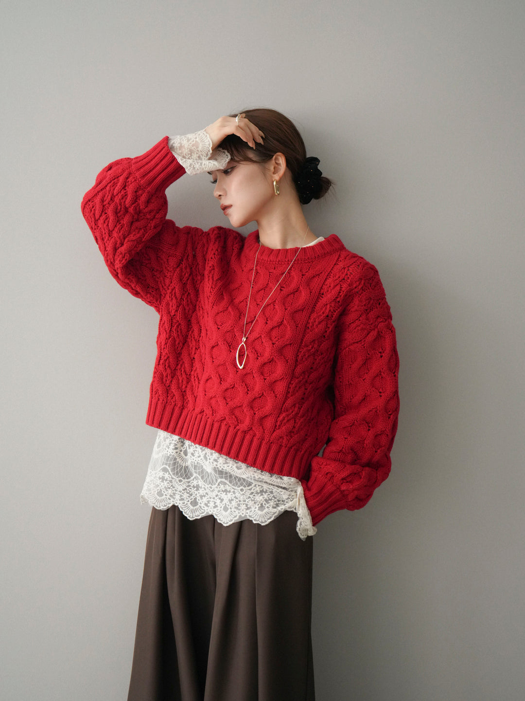 [予約]バルキーケーブルクロップドニットプルオーバー/red