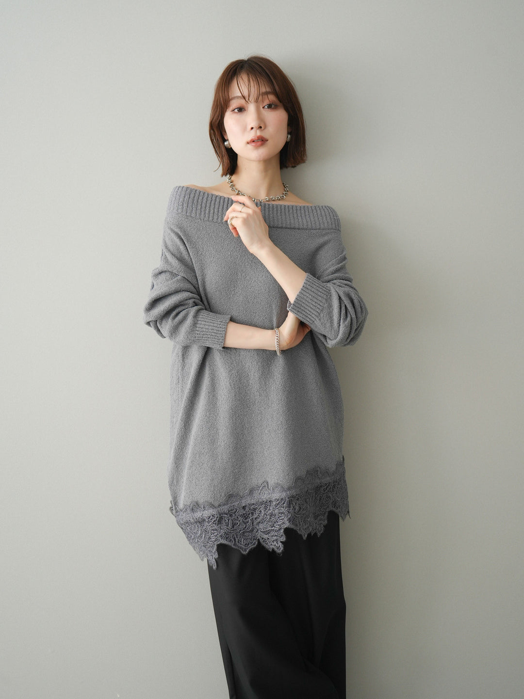 [SET]アシンメトリーレースヘムニットプルオーバー+ベルト付キーホルダーモチーフワイドパンツ(2set)