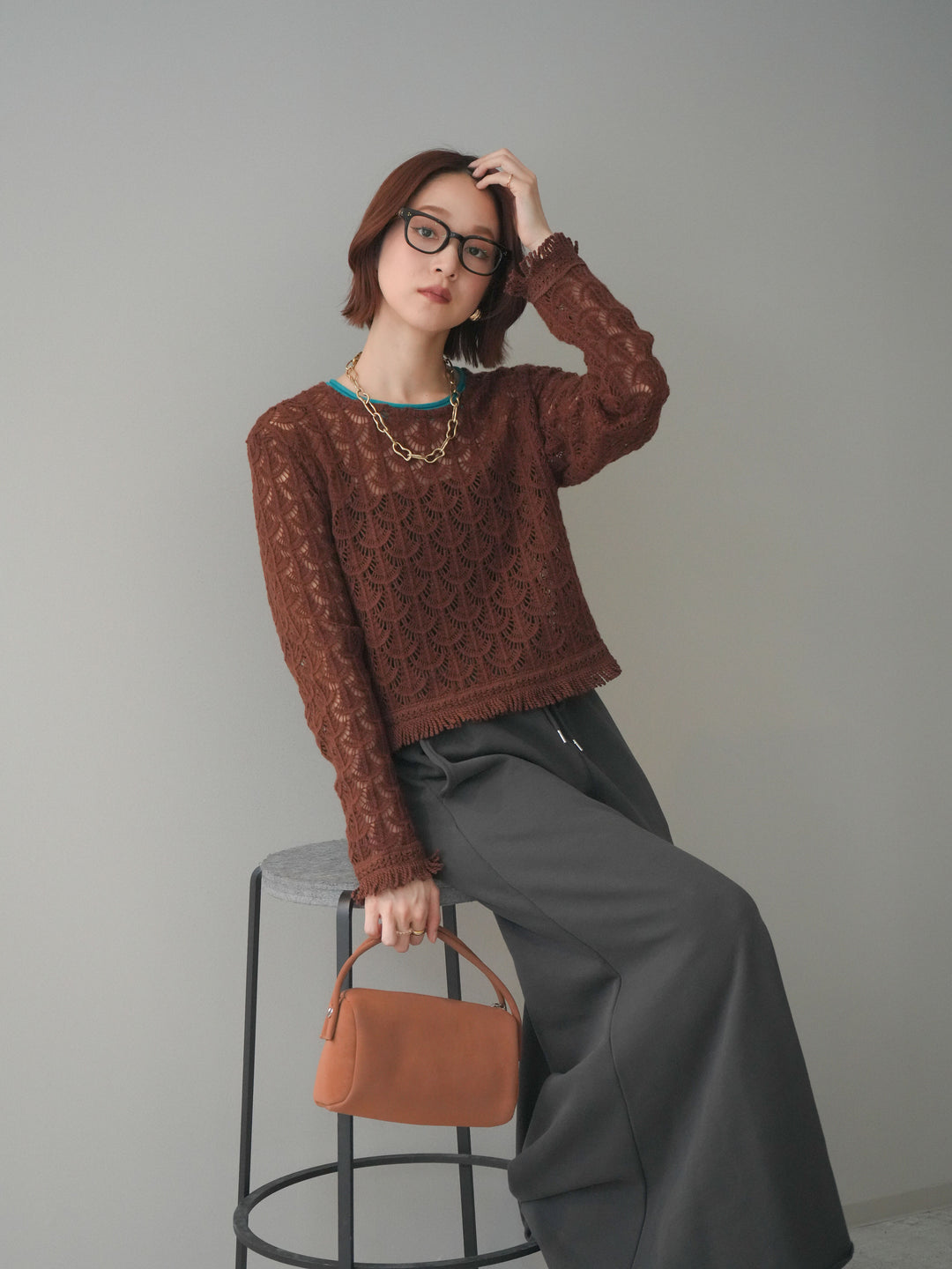 [予約]扇透かし編みクロップドニットプルオーバー/brown