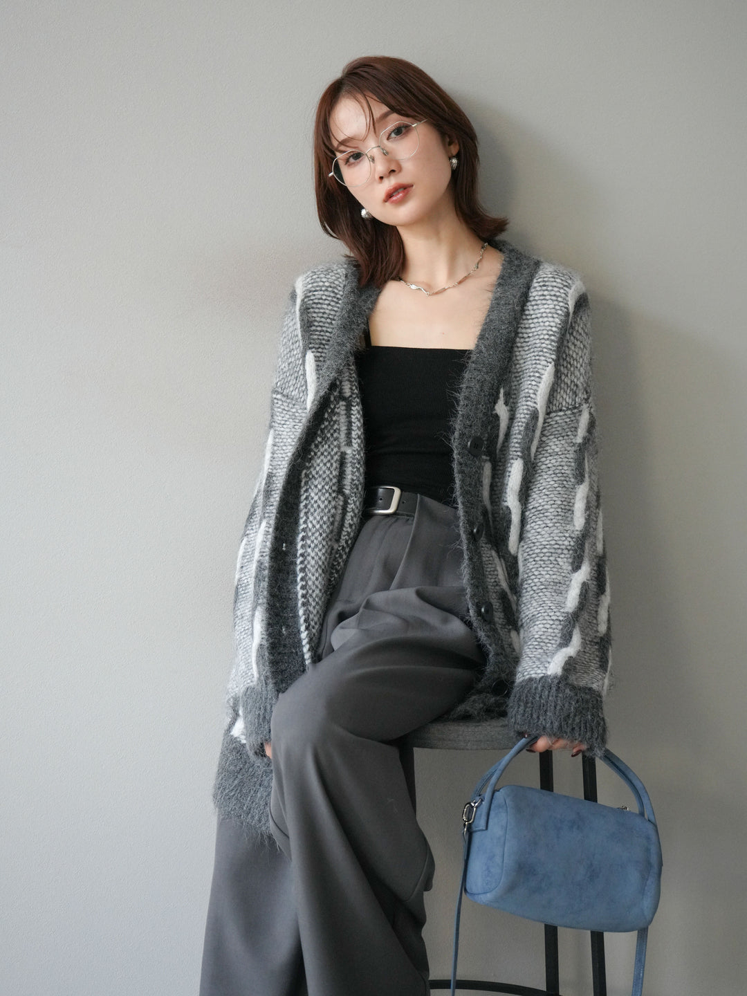 [SET]バイカラー編み込みデザインニットカーディガン+ベルトループデザインワイドパンツ(2set)