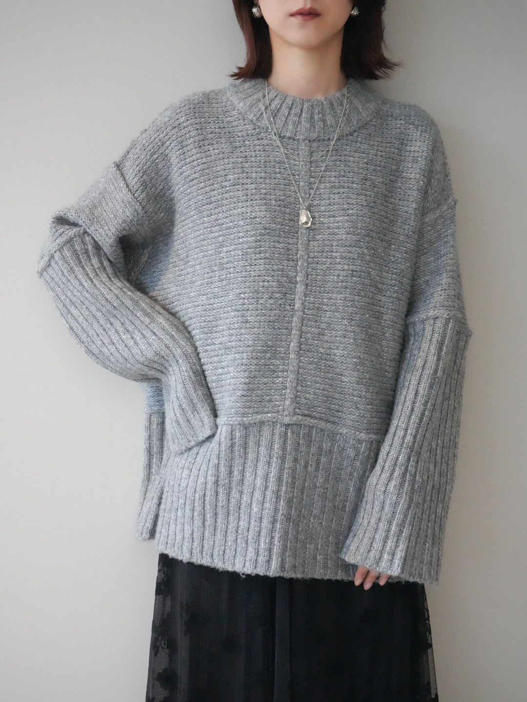 [SET]編み地切替ボトルネックニットプルオーバー+フラワーフロッキーチュールプリーツスカート(2set)