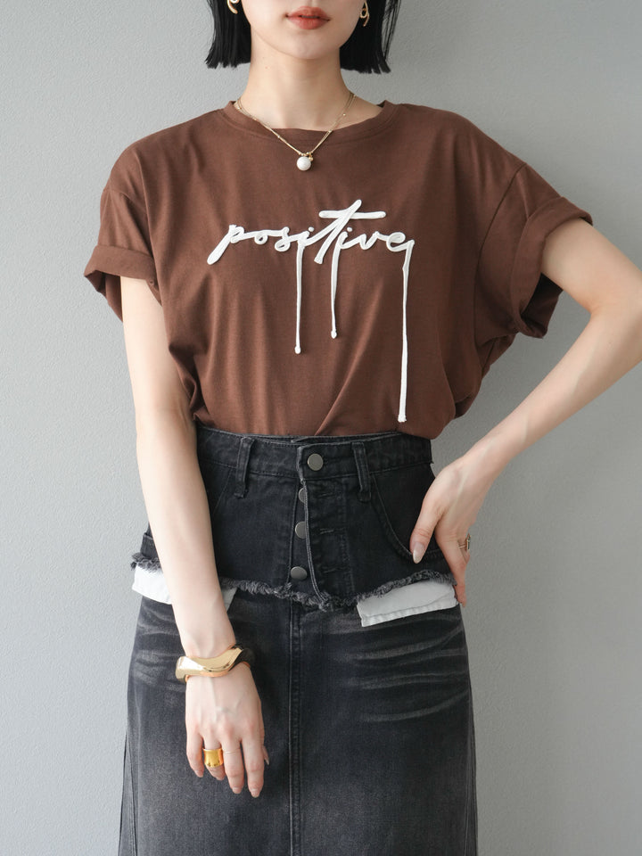 [予約]コード刺繍ロゴTシャツ/ブラウン