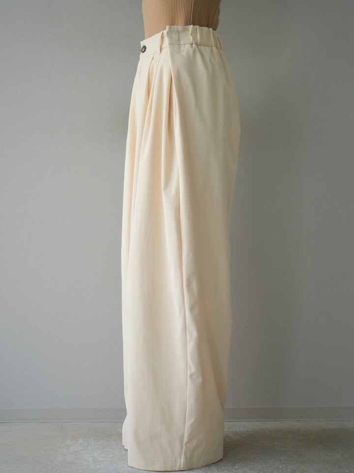 [予約]タックデザインワイドパンツ/アイボリー