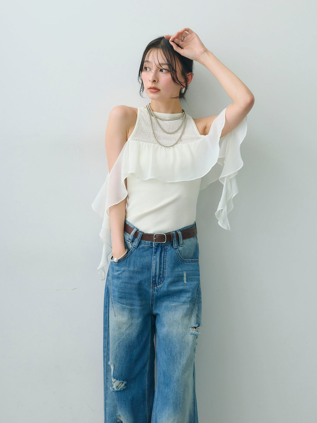 [SET]シフォンフリルドッキングノースリニットトップス+ヘムタックダメージワイドデニム(2set)