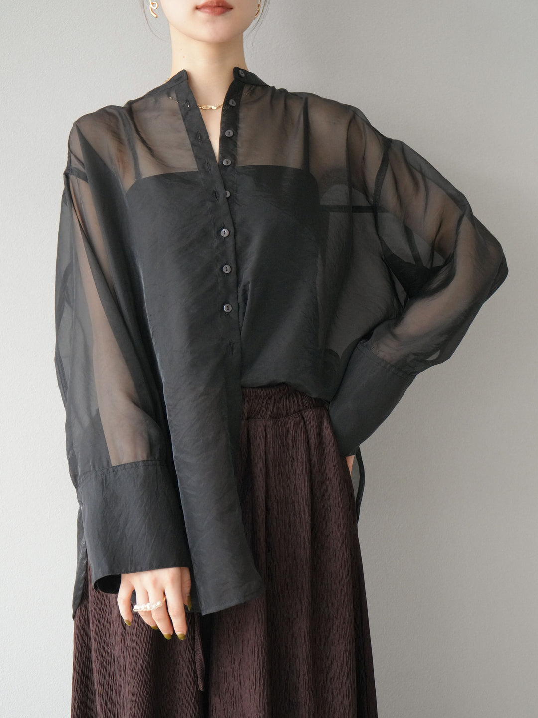 [予約]シャイニーシアーバンドカラーシャツ/ブラック