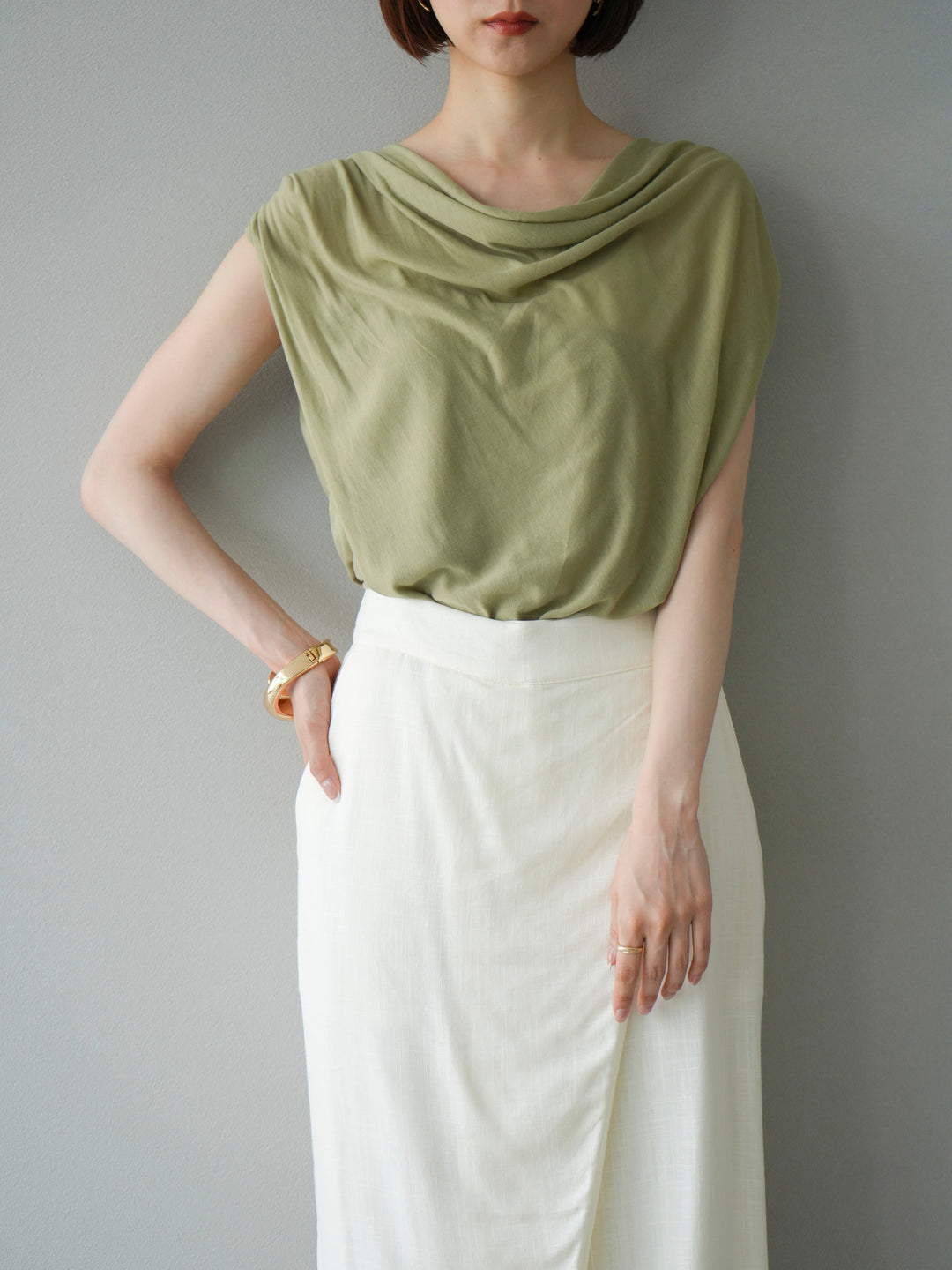 【預購】串珠鏈垂墜上衣/卡其色