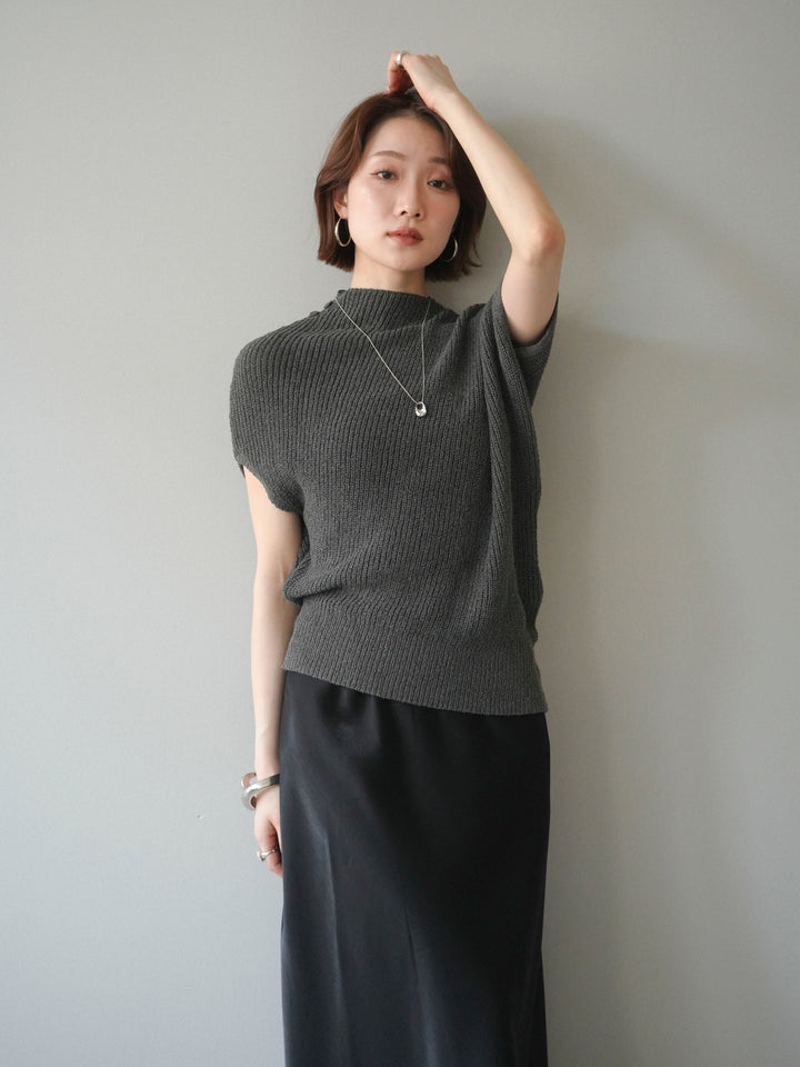 [予約]アシンメトリーローゲージニットトップス/charcoal