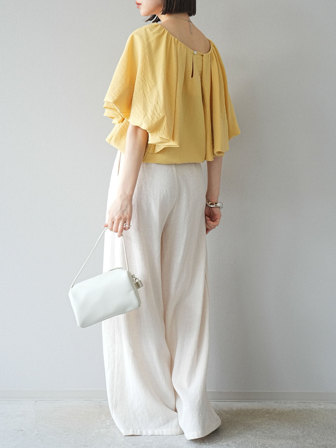 【預購】仿亞麻雙褶設計寬褲/象牙白