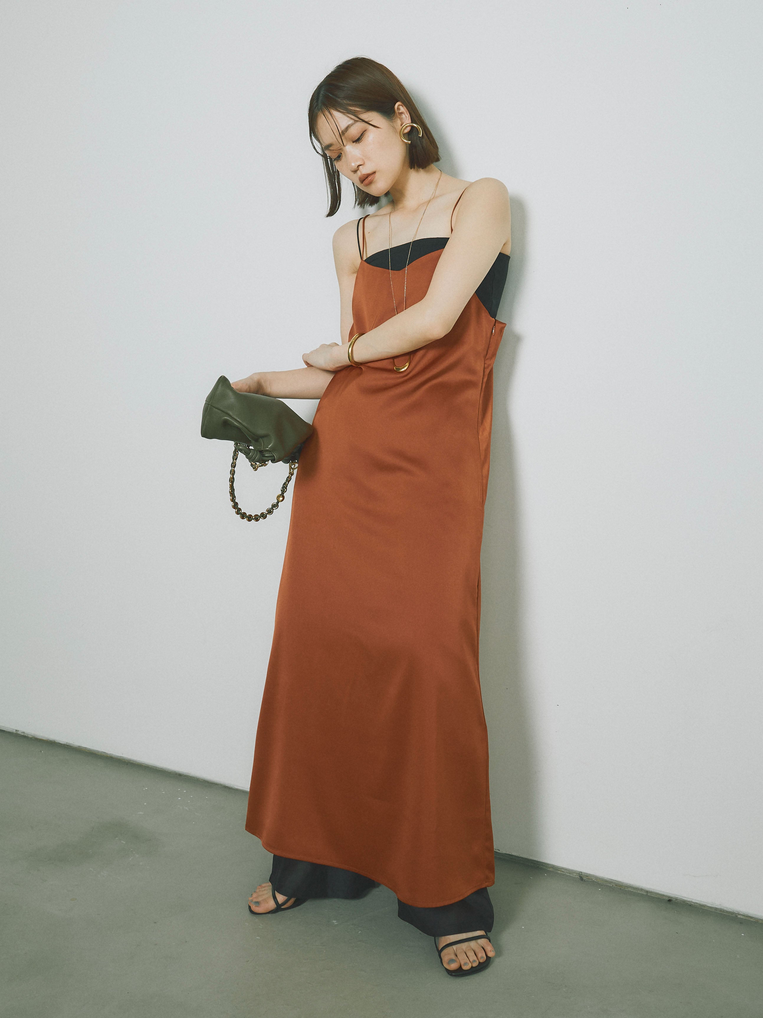 予約]マットサテンキャミワンピース/テラコッタ – Lumier