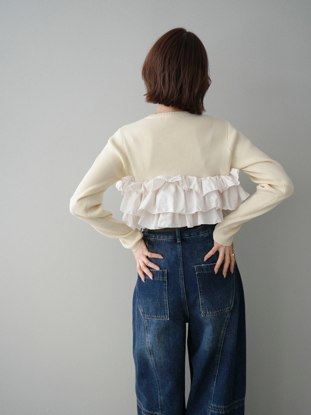 [予約]フリルビスチェドッキングスポンジニットプルオーバー/ivory