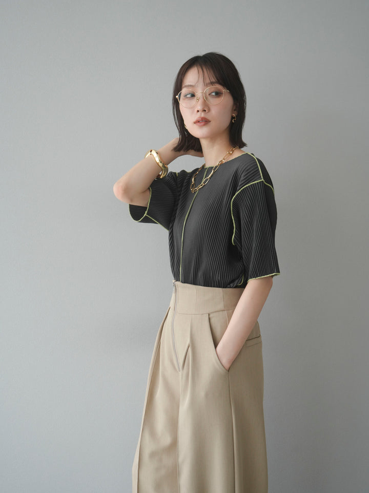 [予約]配色メロープリーツハーフスリーブトップス/ブラック