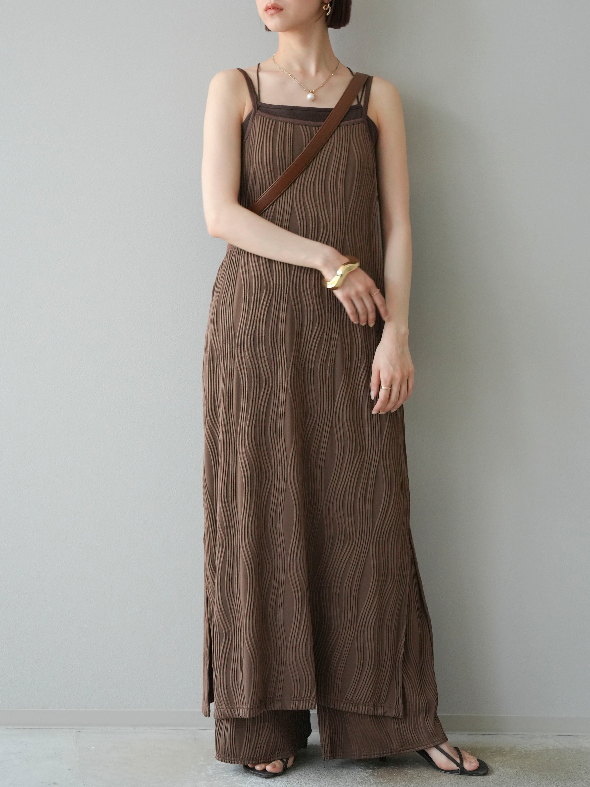 lumier ワンピースセットアップ ブラウン 予約]ウェーブパイピングキャミワンピース/ブラウン – Lumier