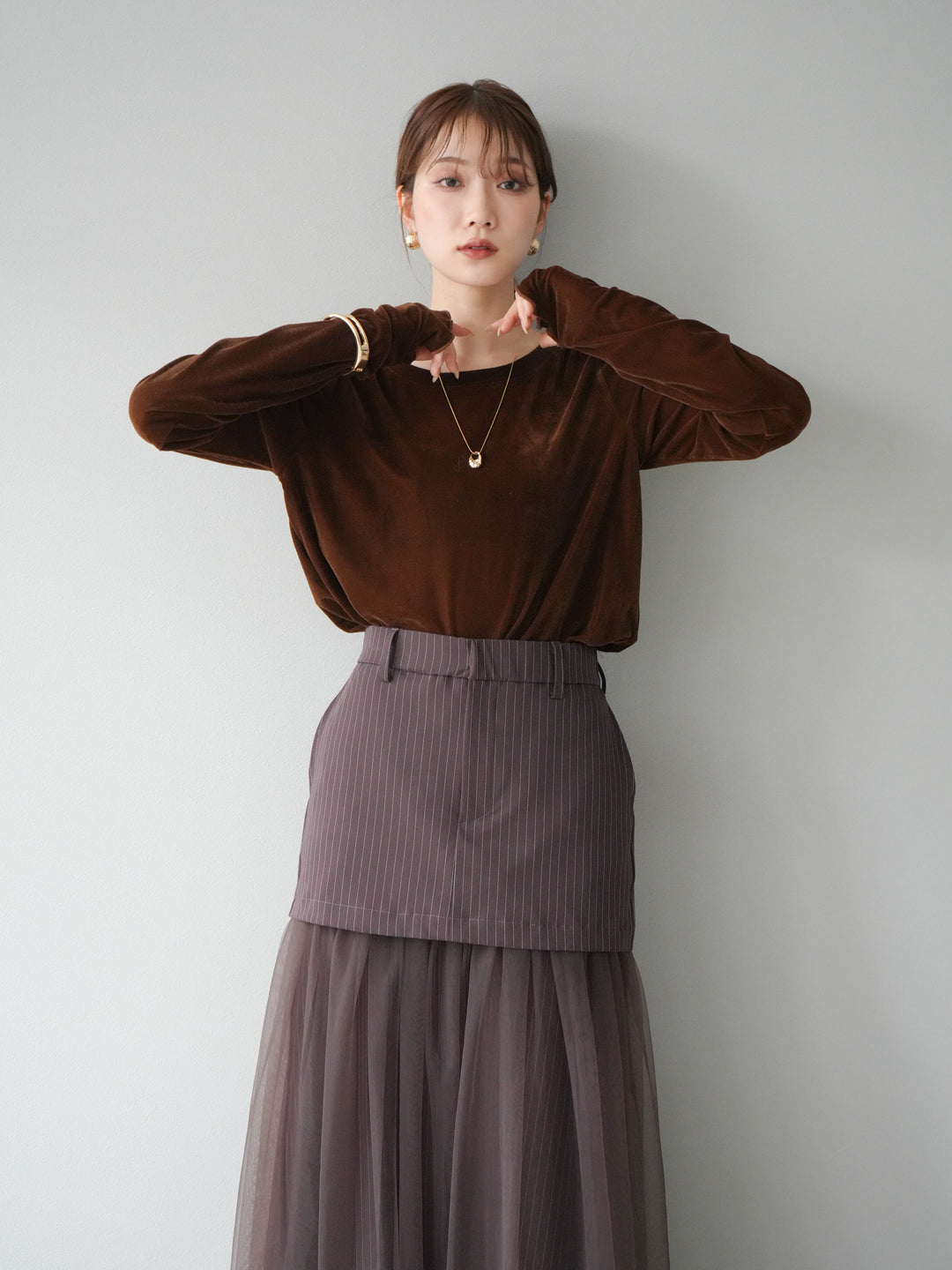 [予約]シアーベロアフィンガーホールトップス/ブラウン