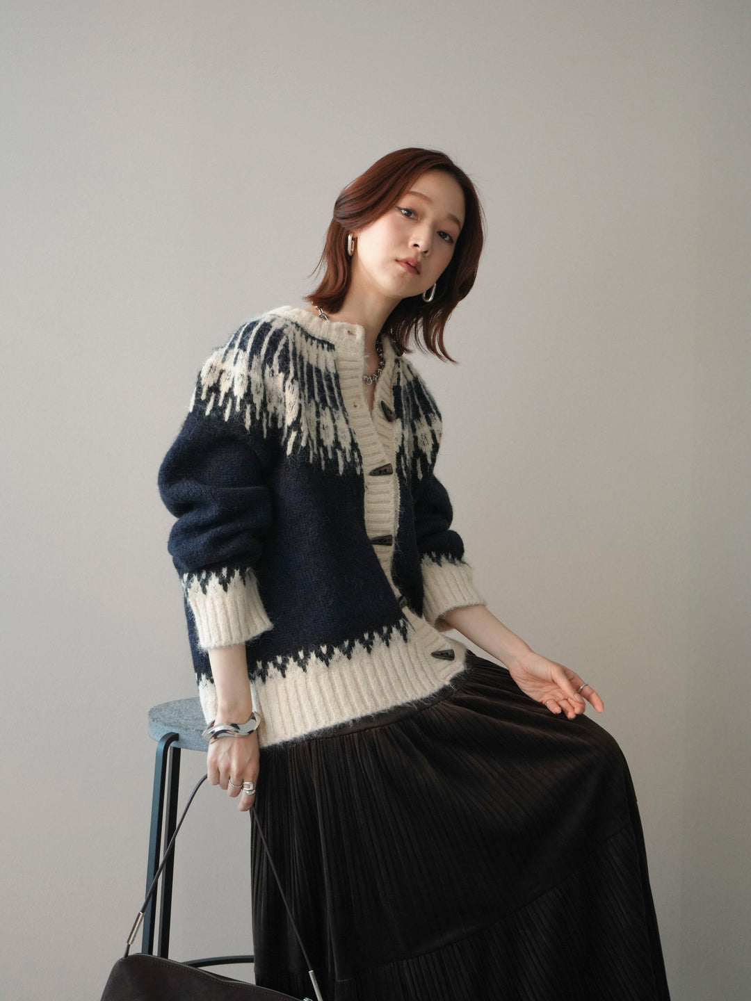 [予約]トグルボタン求心柄ニットカーディガン/blue