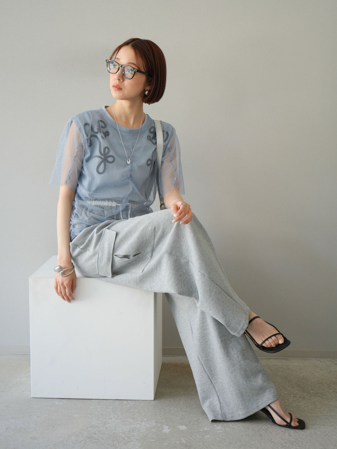 [SET]ラメチュールシャーリングプルオーバー+コード刺繍フレンチスリーブTシャツ+ウエストラインサイドポケットスウェットパンツ(3set)