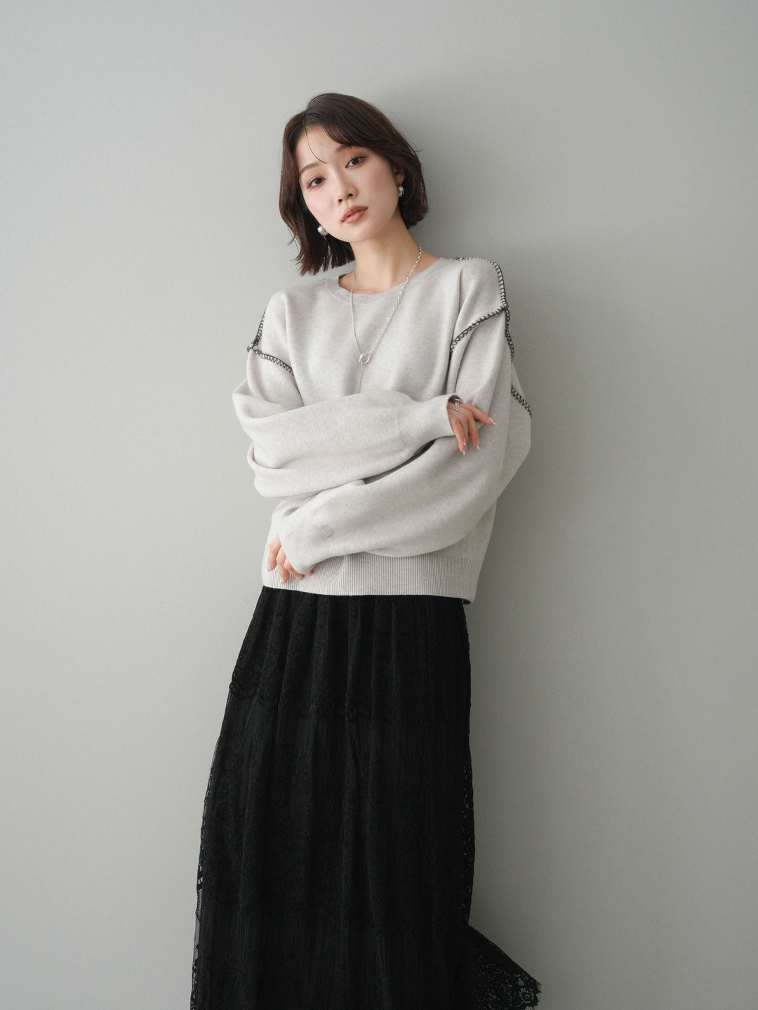 [SET]バックロゴ刺繍配色ステッチニットプルオーバー+選べるアクセセット(2set)