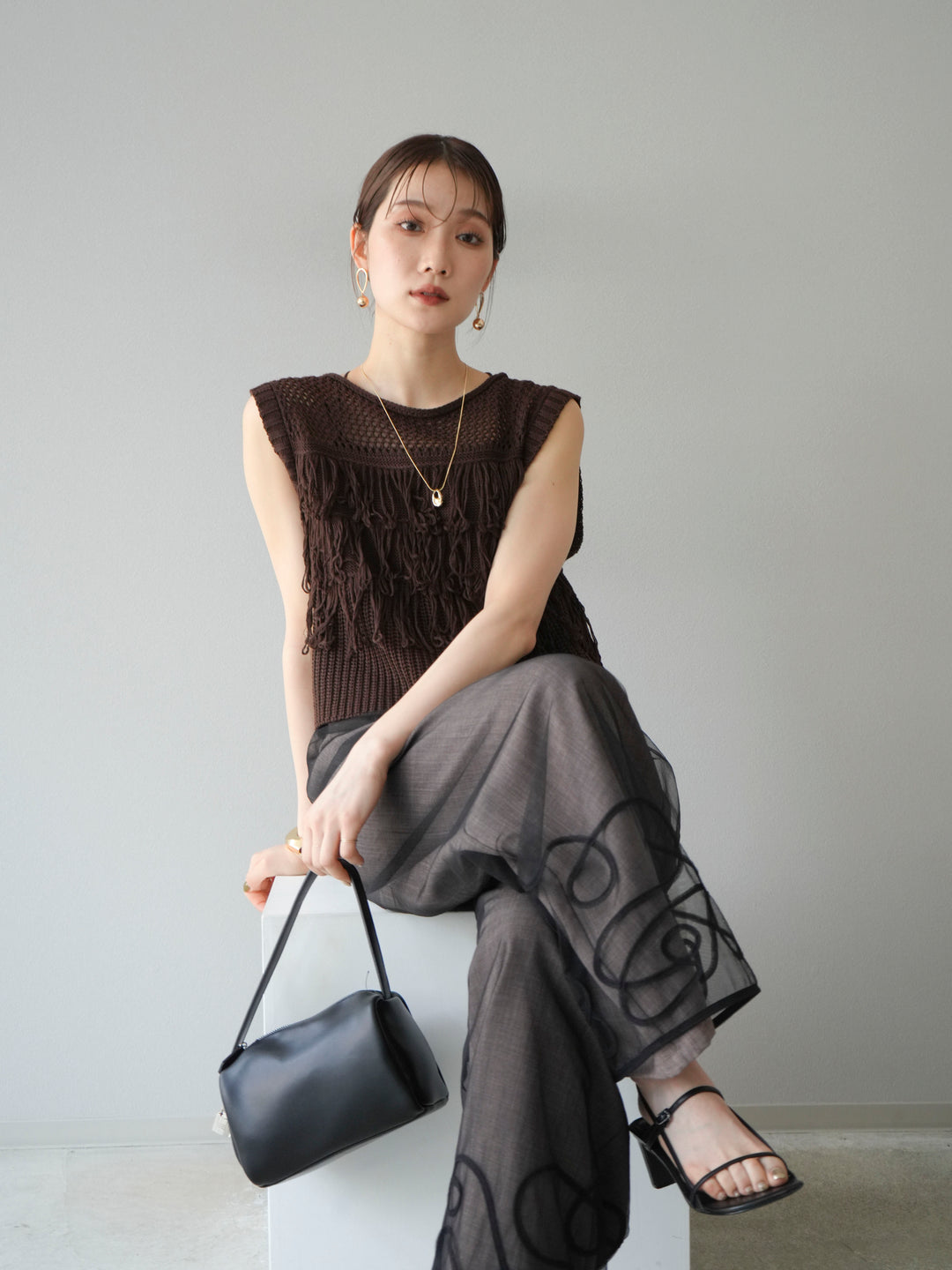 [SET]透かし編みフリンジニットトップス+コード刺繍チュールレイヤードパンツ(2set)