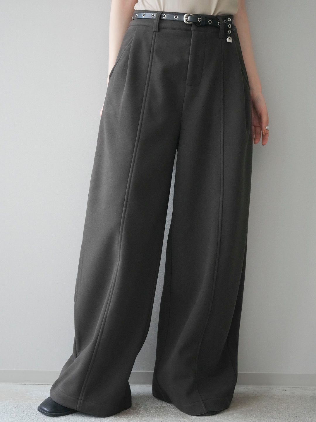 [予約]ベルト付き裏起毛ワイドパンツ/ brown